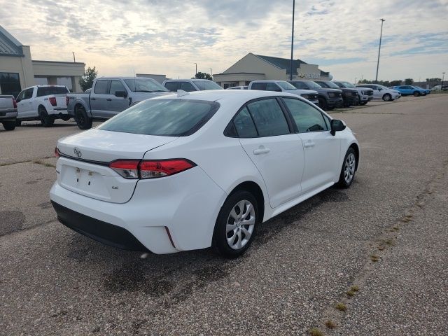2024 Toyota Corolla LE photo 16