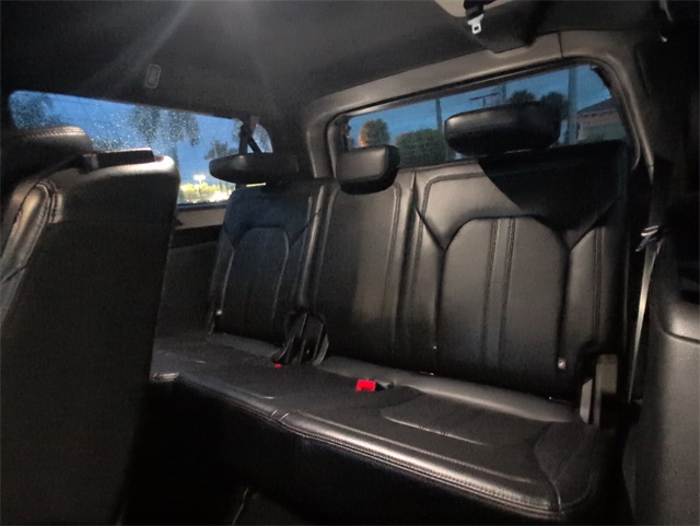 2019 Ford Expedition MAX Limited photo 8