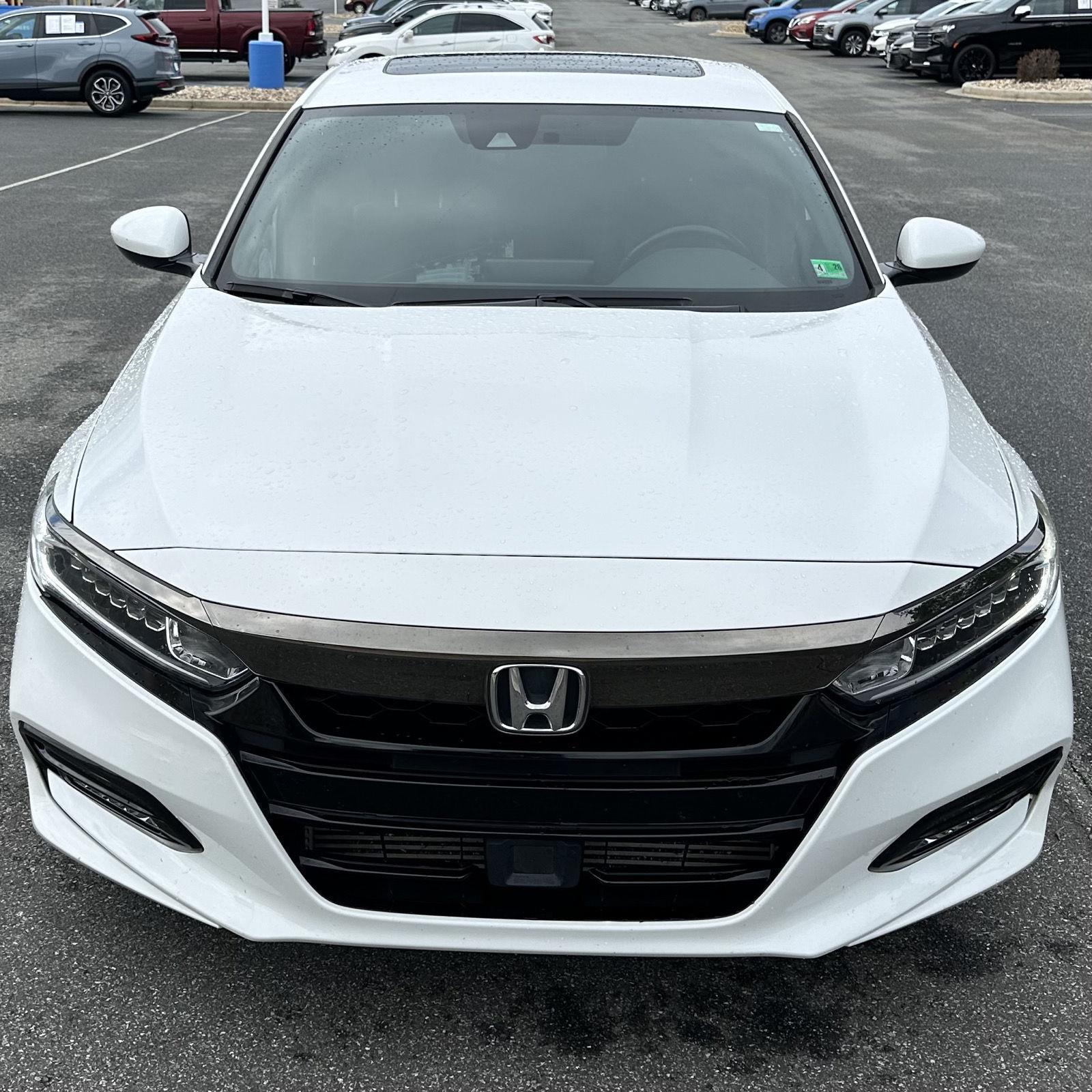 2019 Honda Accord Sport 2.0T photo 8