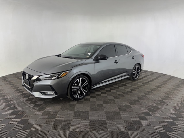 2023 Nissan Sentra SR photo 2
