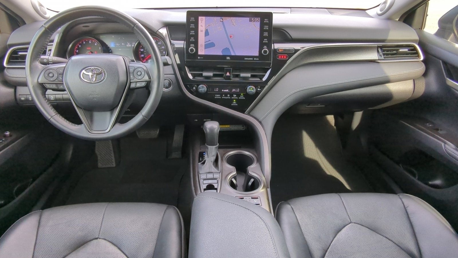 2021 Toyota Camry XSE photo 2