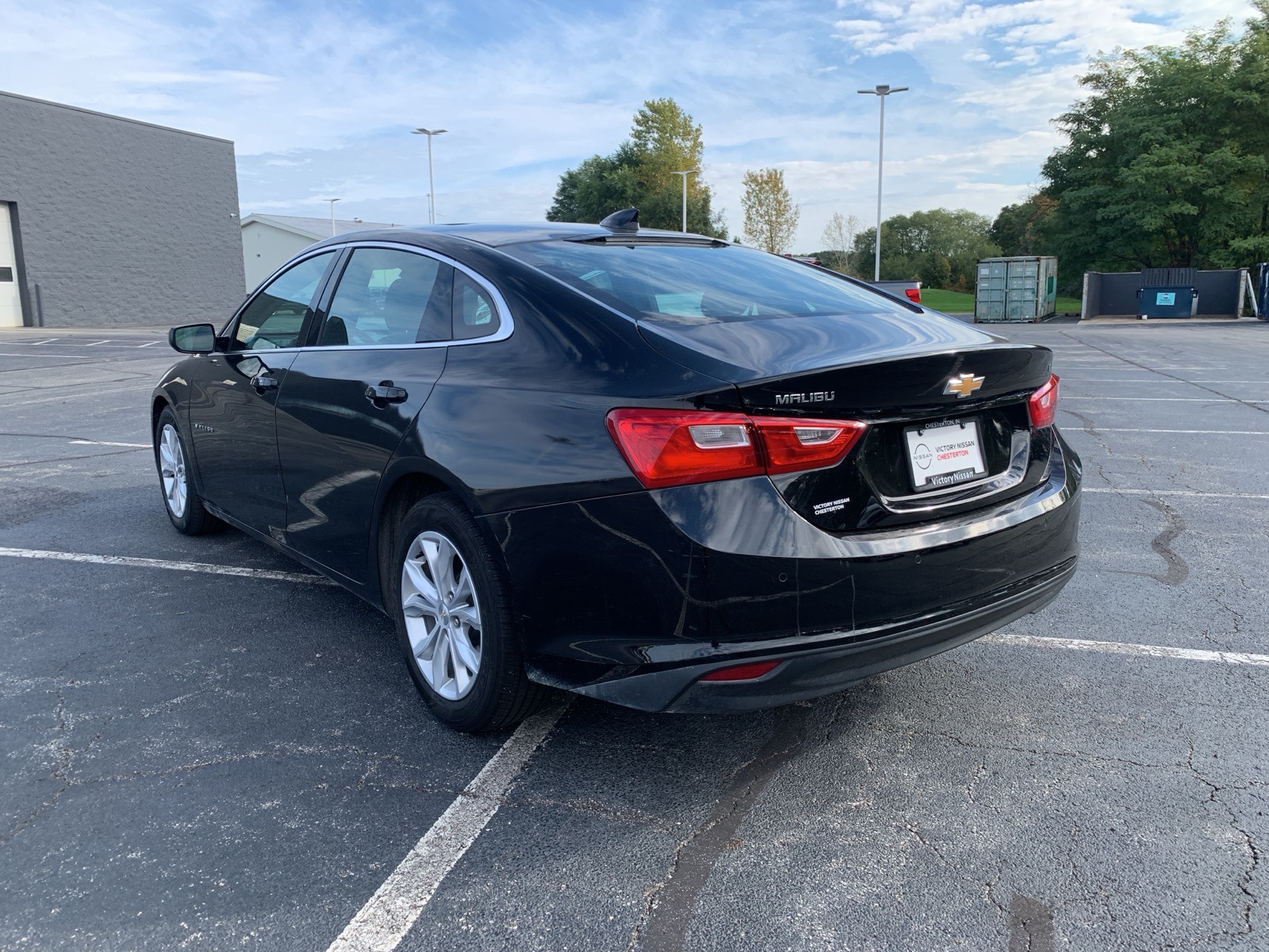 2024 Chevrolet Malibu 1LT photo 2