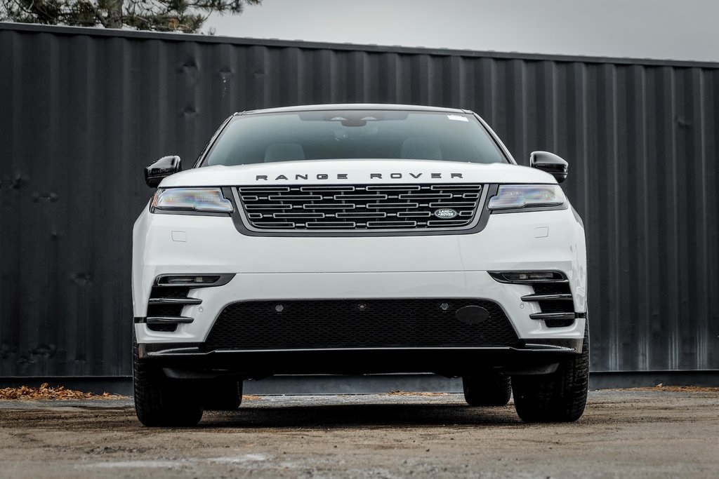 2026 Land Rover Range Rover Velar SE photo 5