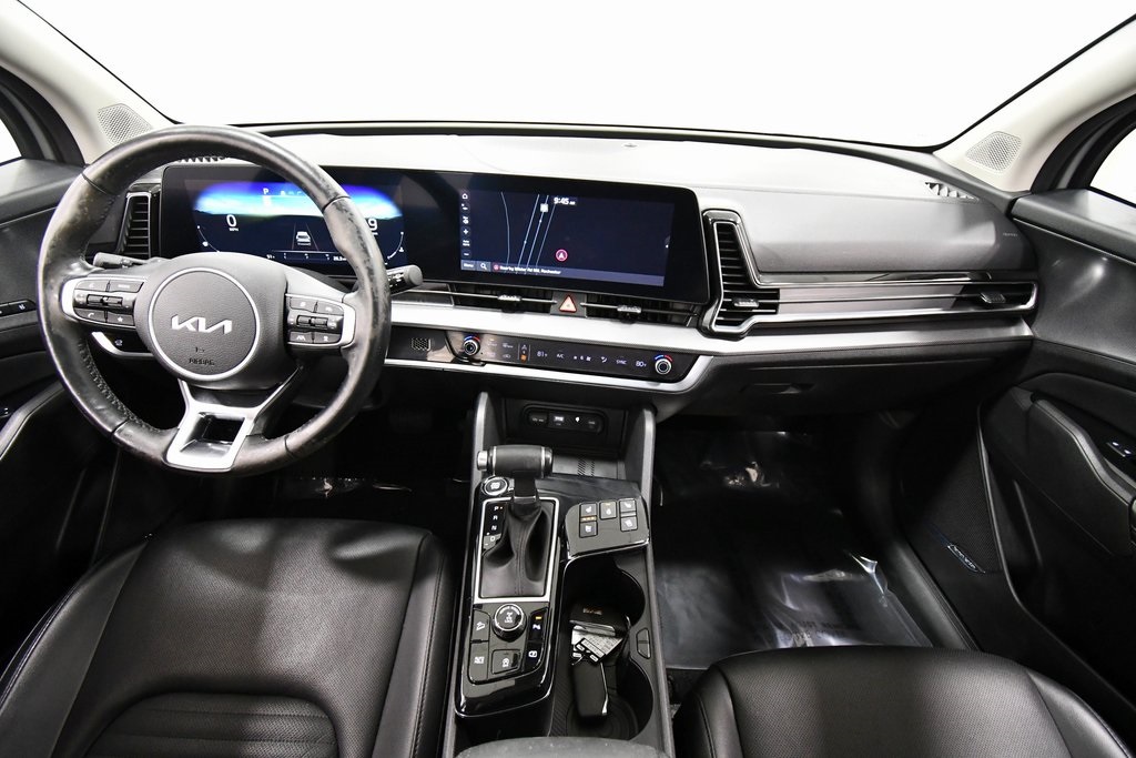 2024 Kia Sportage photo 3