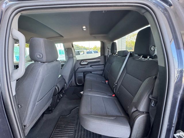 2022 Chevrolet Silverado 1500 LT photo 17