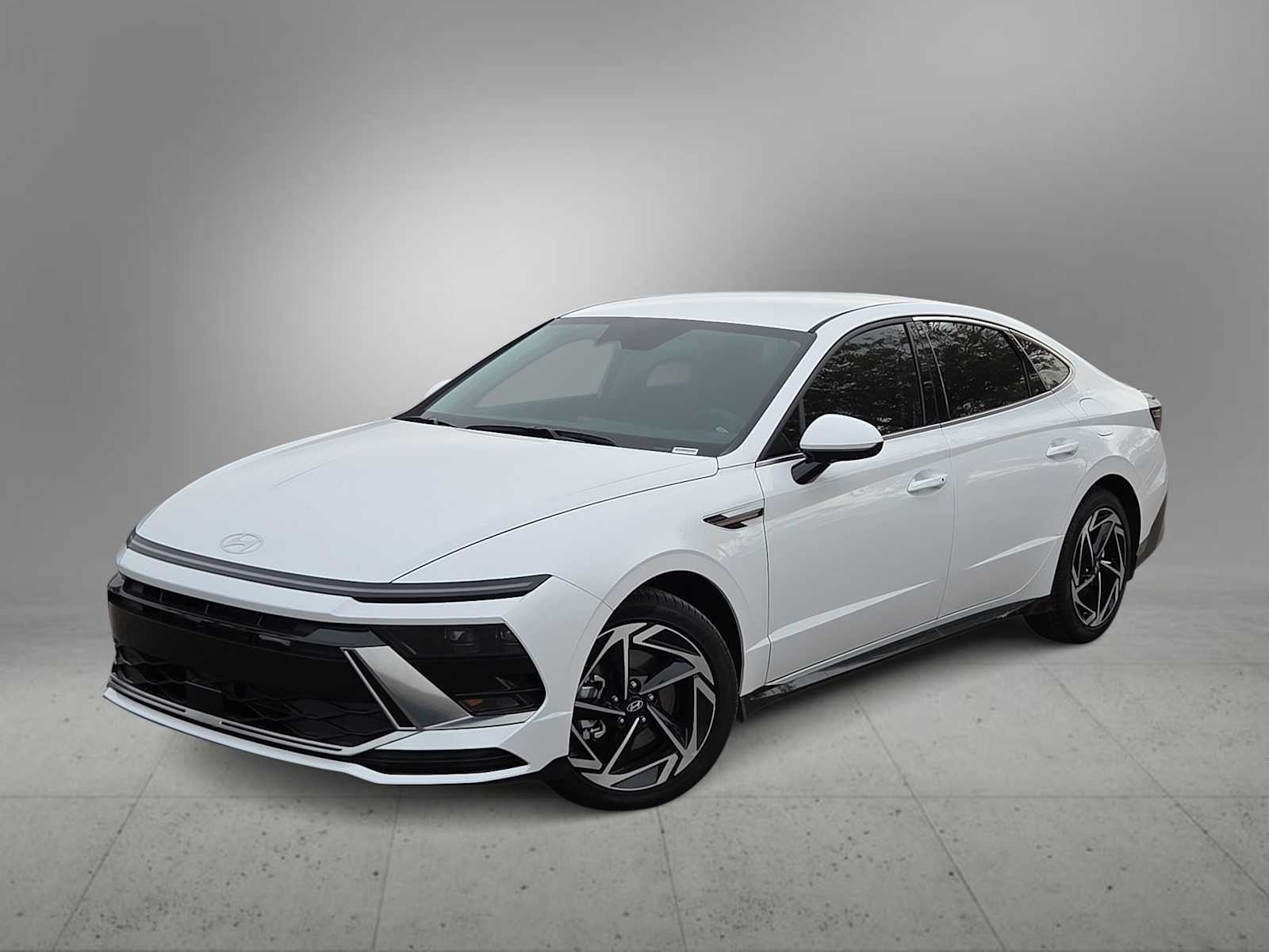 2026 Hyundai Sonata SEL's photo