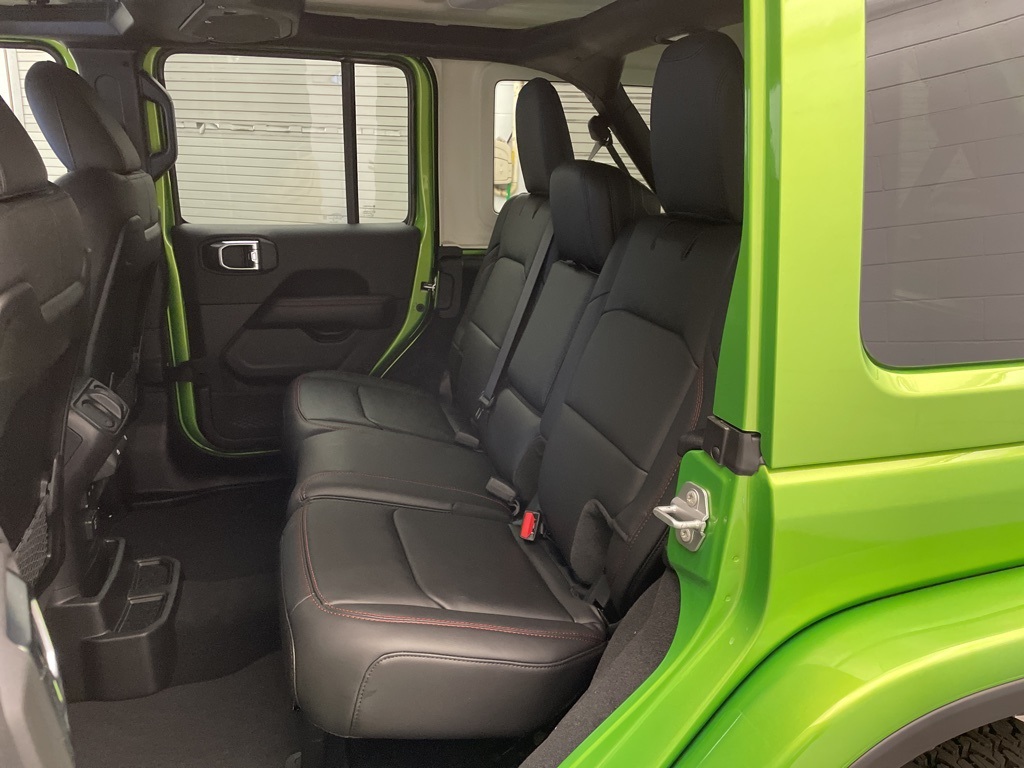 2025 Jeep Wrangler Rubicon photo 14