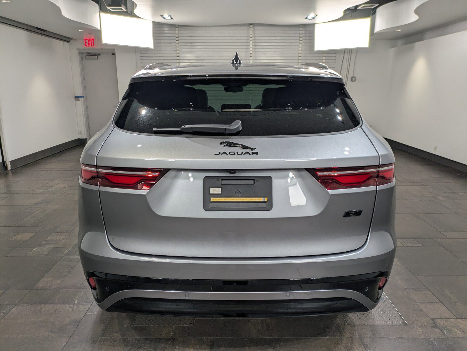 2026 Jaguar F-PACE R-Dynamic S P250 photo 3