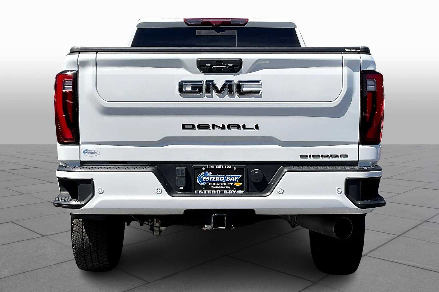 2024 Gmc Sierra 2500 HD Denali Ultimate photo 4