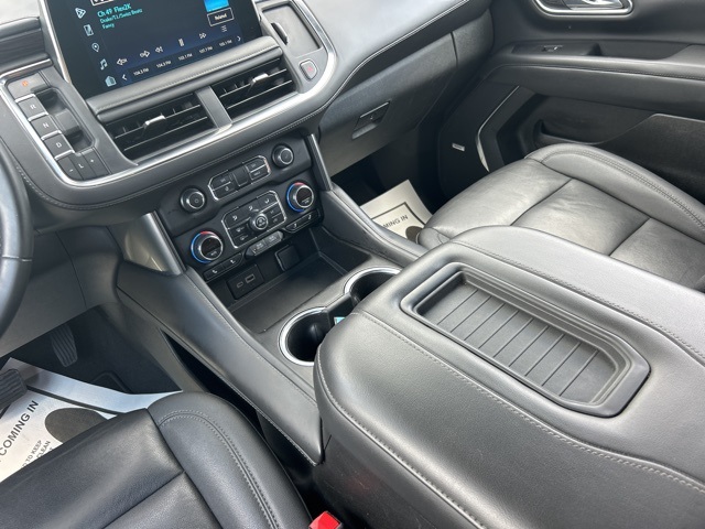 2023 Chevrolet Suburban LT photo 25
