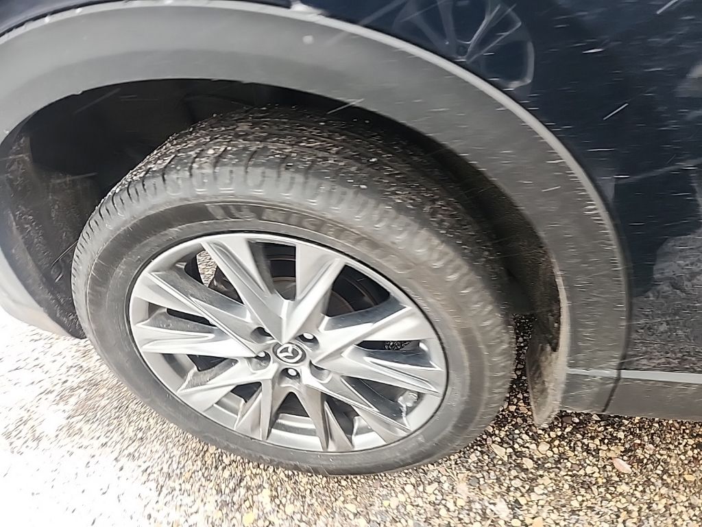 2020 Mazda CX-5 Signature photo 3