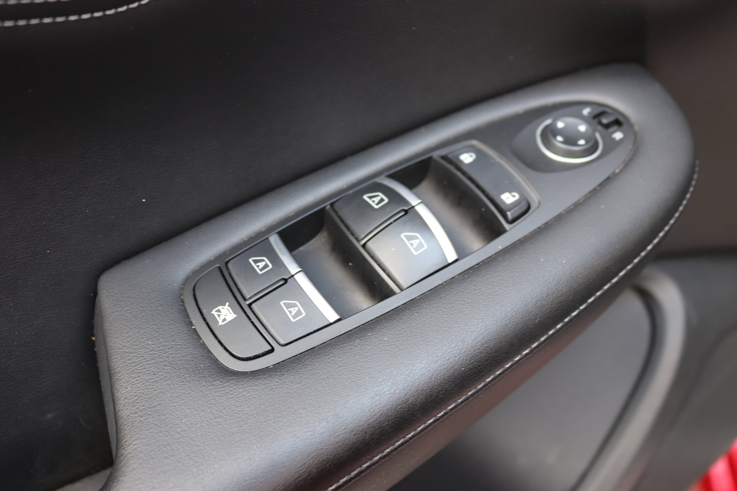 2022 Infiniti QX55 Sensory photo 13