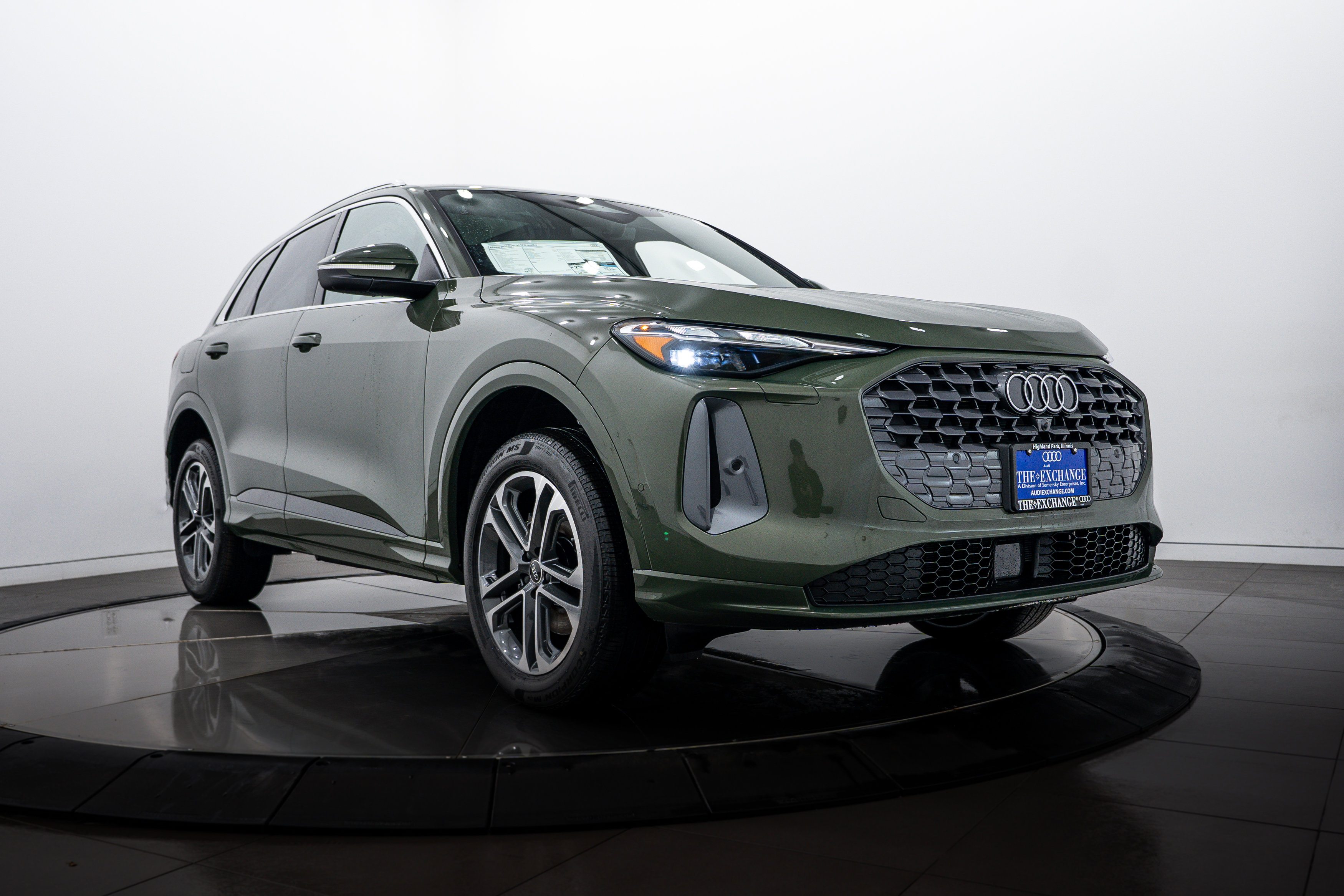 2025 Audi New Q5 Premium's photo