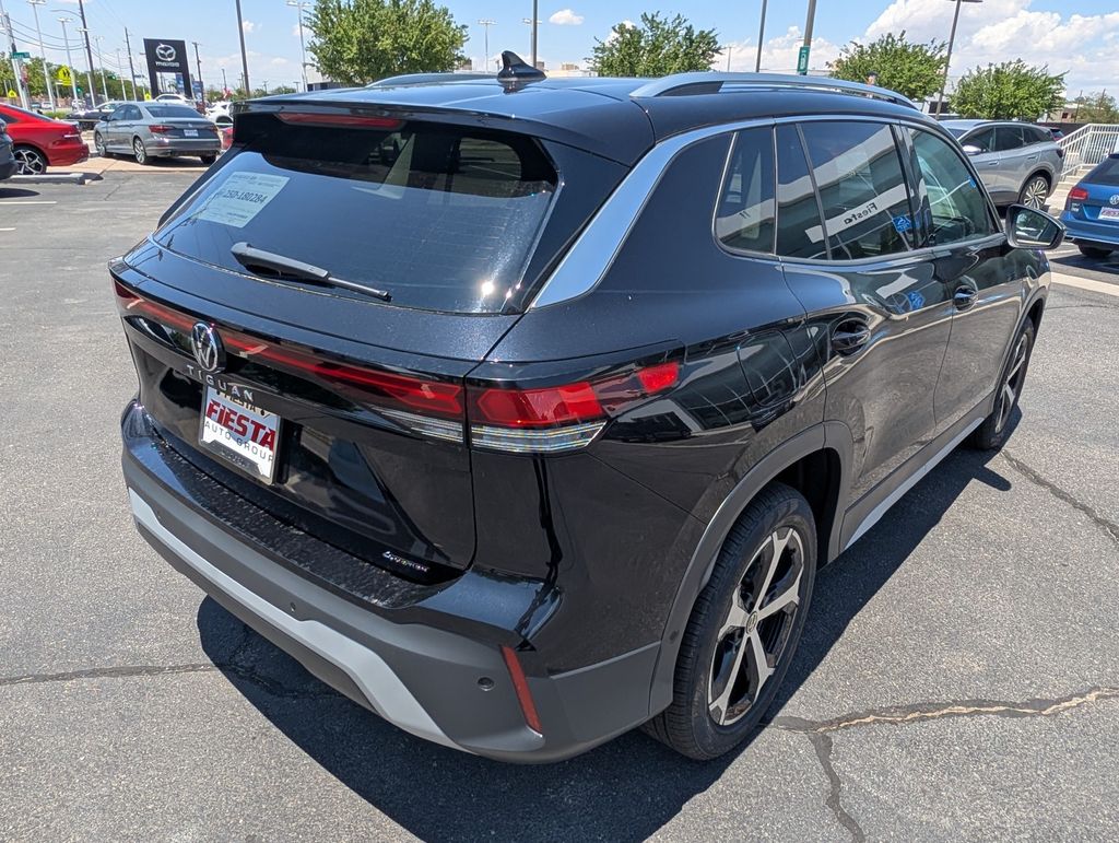 2025 Volkswagen Tiguan SE photo 4