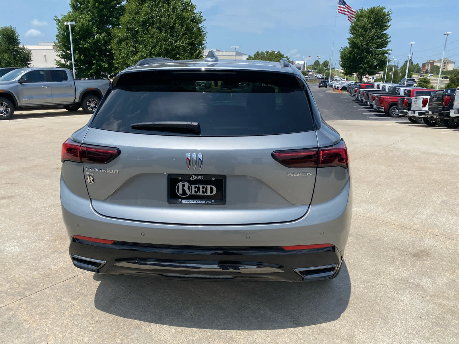 2025 Buick Envision Sport Touring photo 7