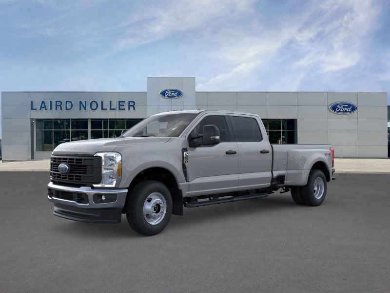 2025 Ford F-350 Super Duty XL's photo