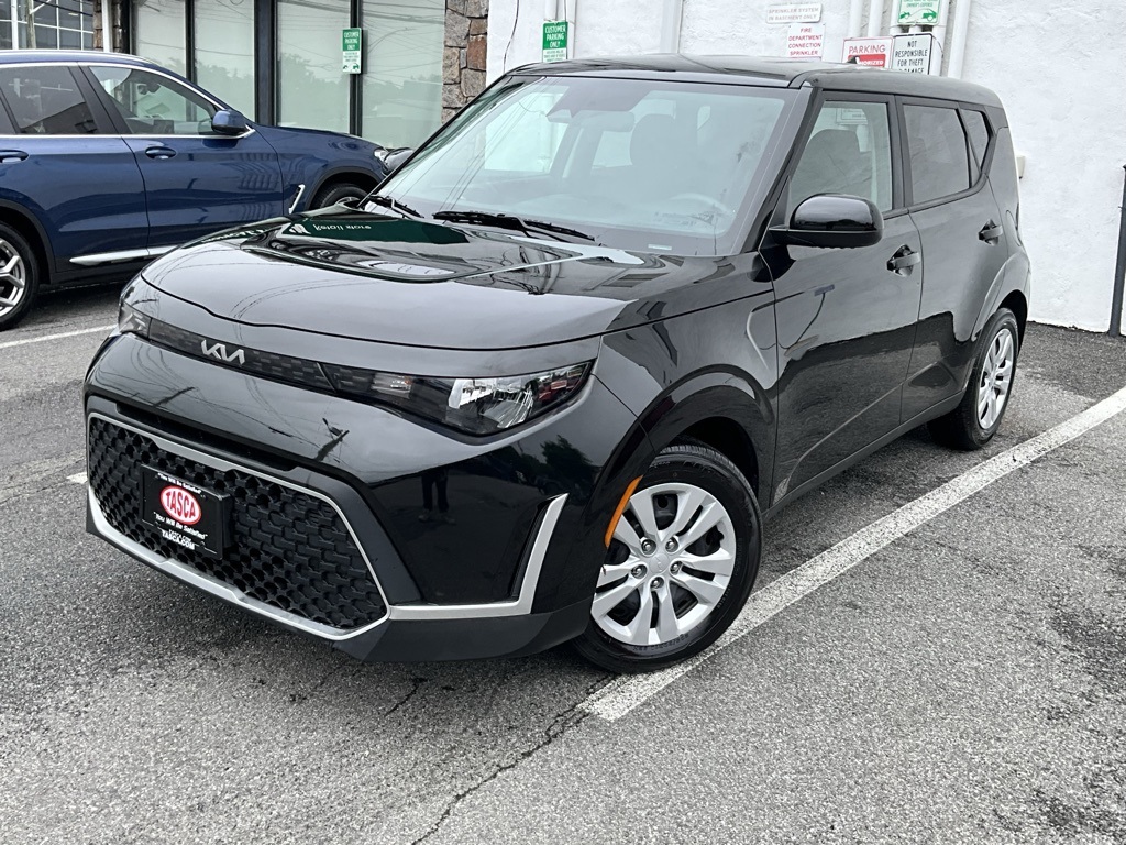 Used 2023 Black Kia LX image 1
