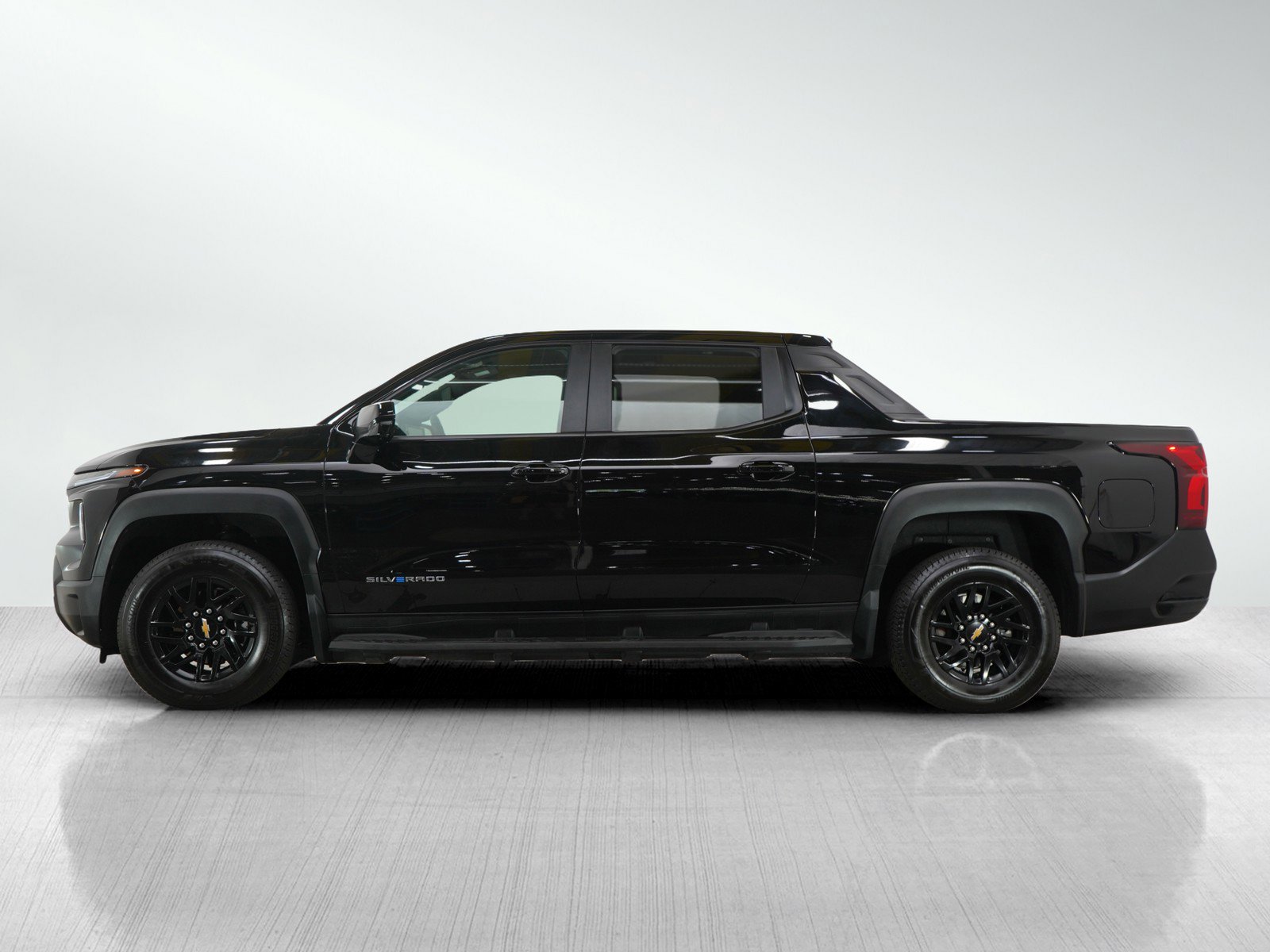 Used 2024 Chevrolet Silverado EV Work Truck with VIN 1GC10UED4RU205009 for sale in Minneapolis, Minnesota
