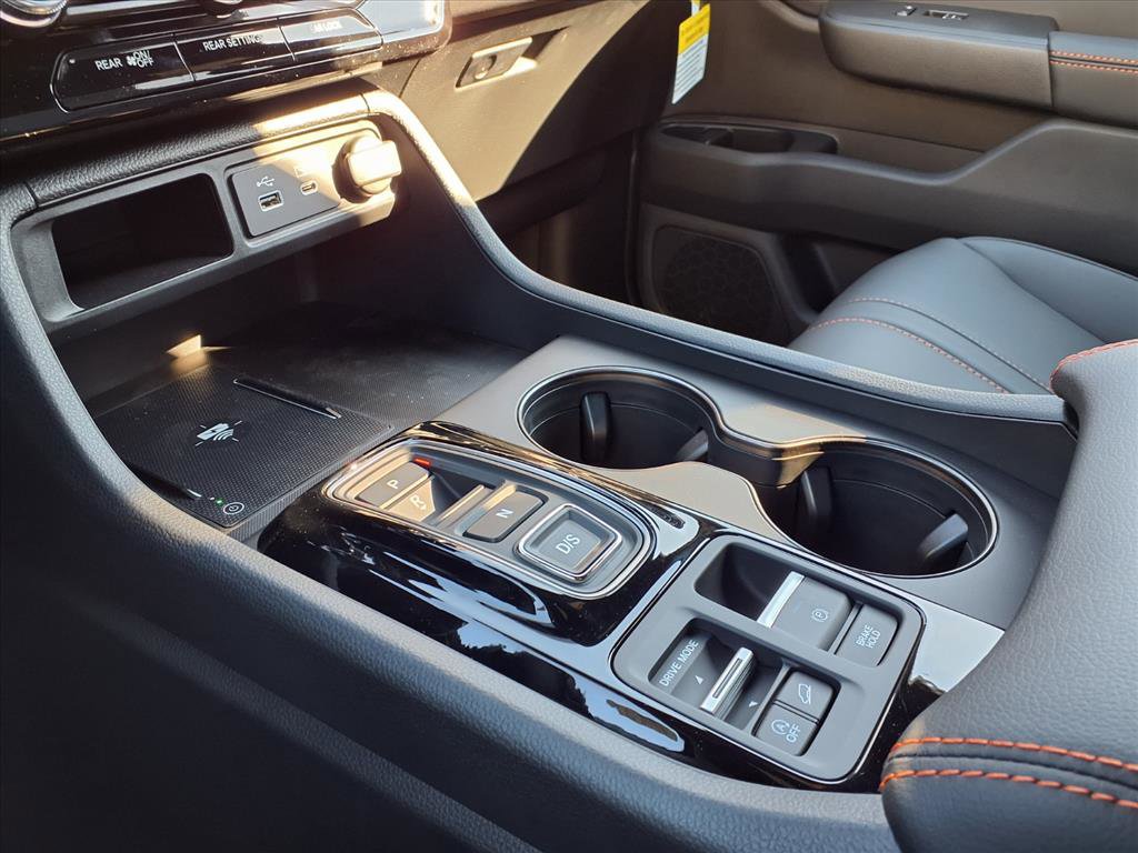 2025 Honda Pilot TrailSport photo 20