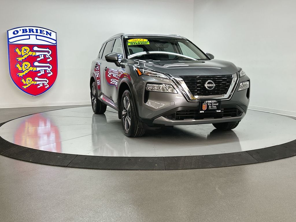 2023 Nissan Rogue SL's photo