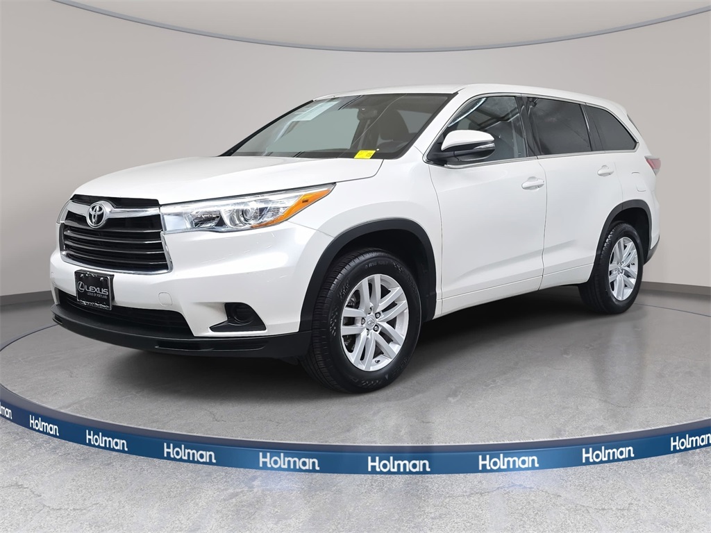 2015 Toyota Highlander LE's photo
