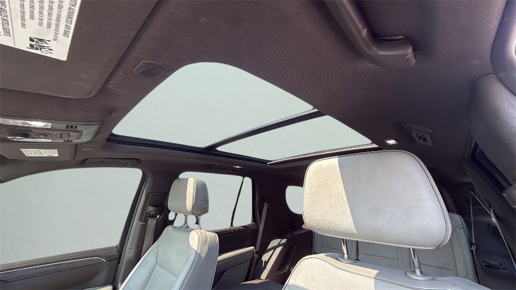 2023 Gmc Yukon SL photo 9