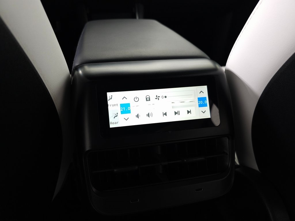 2020 TESLA MODEL Y - Image 33