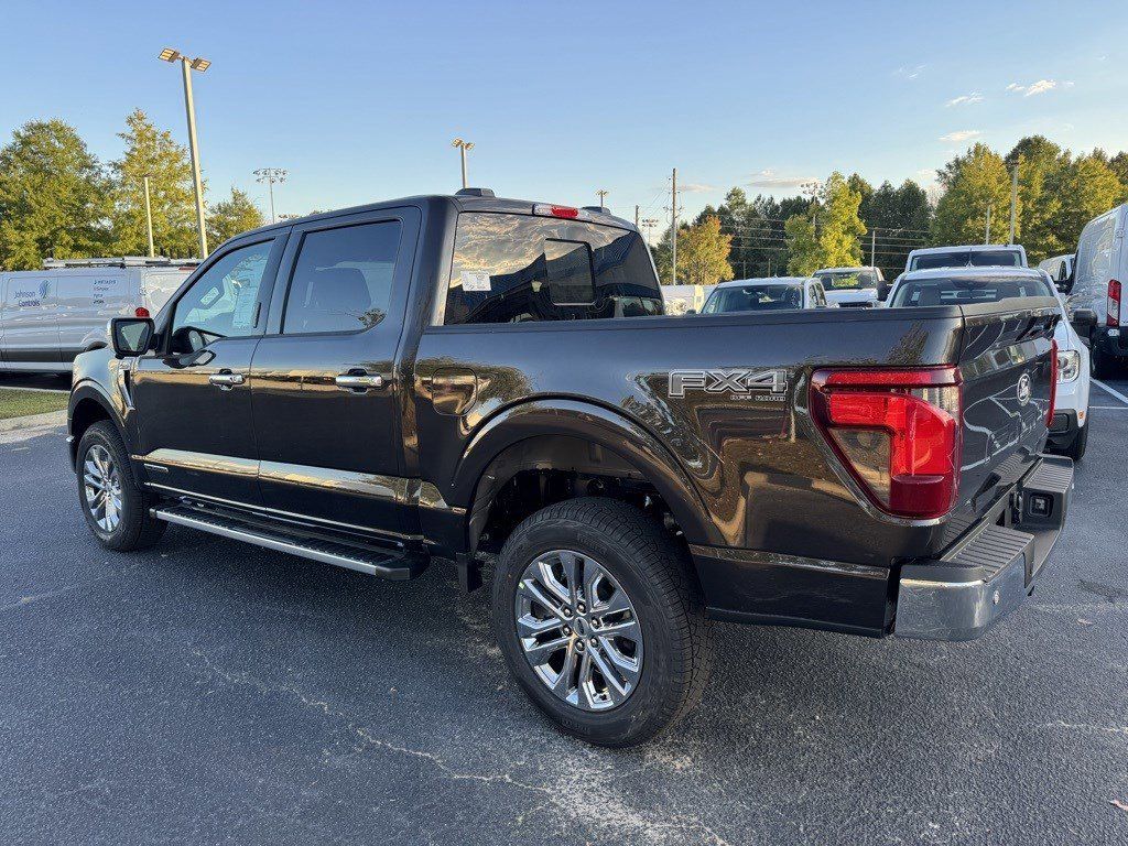 2024 Ford F-150 XLT photo 3