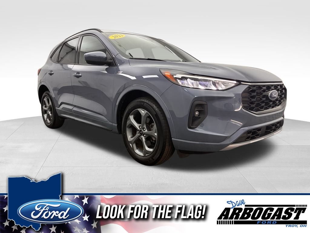 2023 Ford Escape ST-Line Select's photo