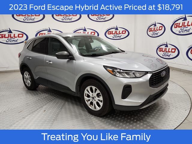 2023 Ford Escape Active's photo