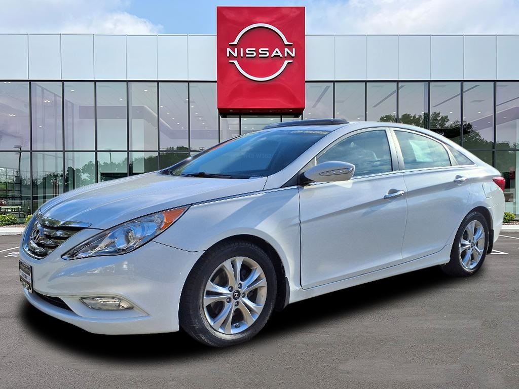 Used 2013 Hyundai Sonata Limited with VIN 5NPEC4AC1DH671666 for sale in Oconomowoc, WI