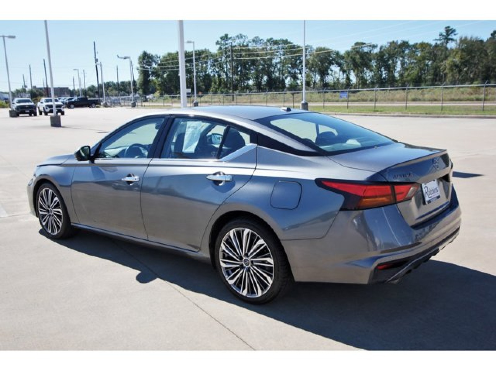 2023 Nissan Altima 2.5 SL  at Robbins Nissan