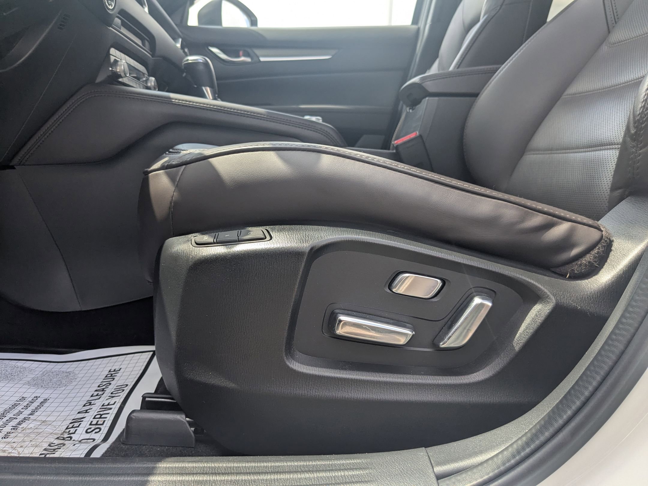 2020 Mazda CX-5 Signature photo 11