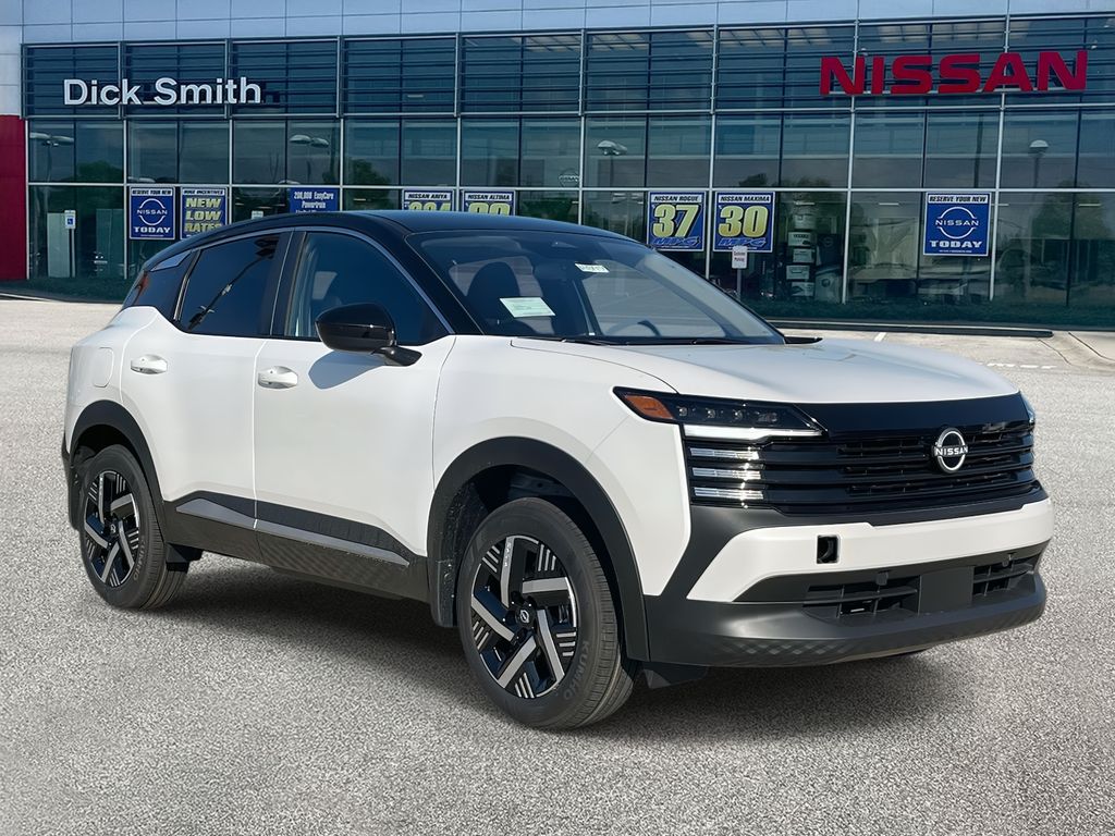 2025 Nissan Kicks SV's photo