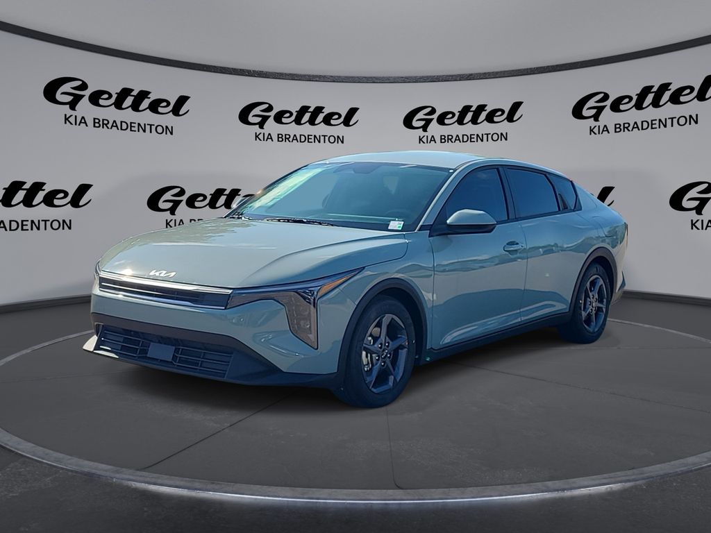 2025 Kia K4 LXS's photo