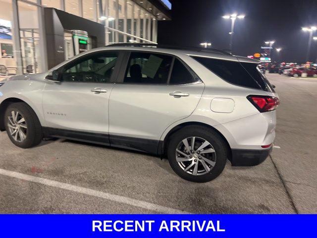 2022 Chevrolet Equinox LT photo 4