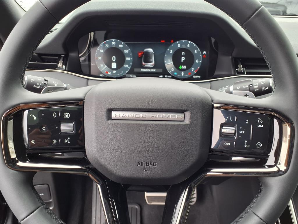 2026 Land Rover Range Rover Evoque Dynamic SE photo 11