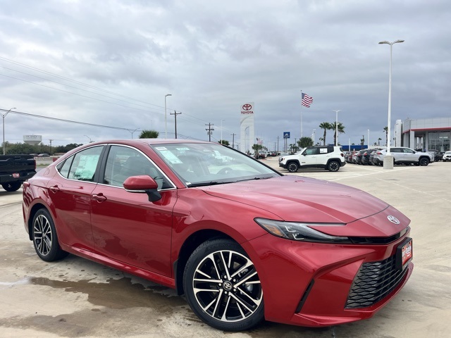2026 Toyota Camry XLE's photo