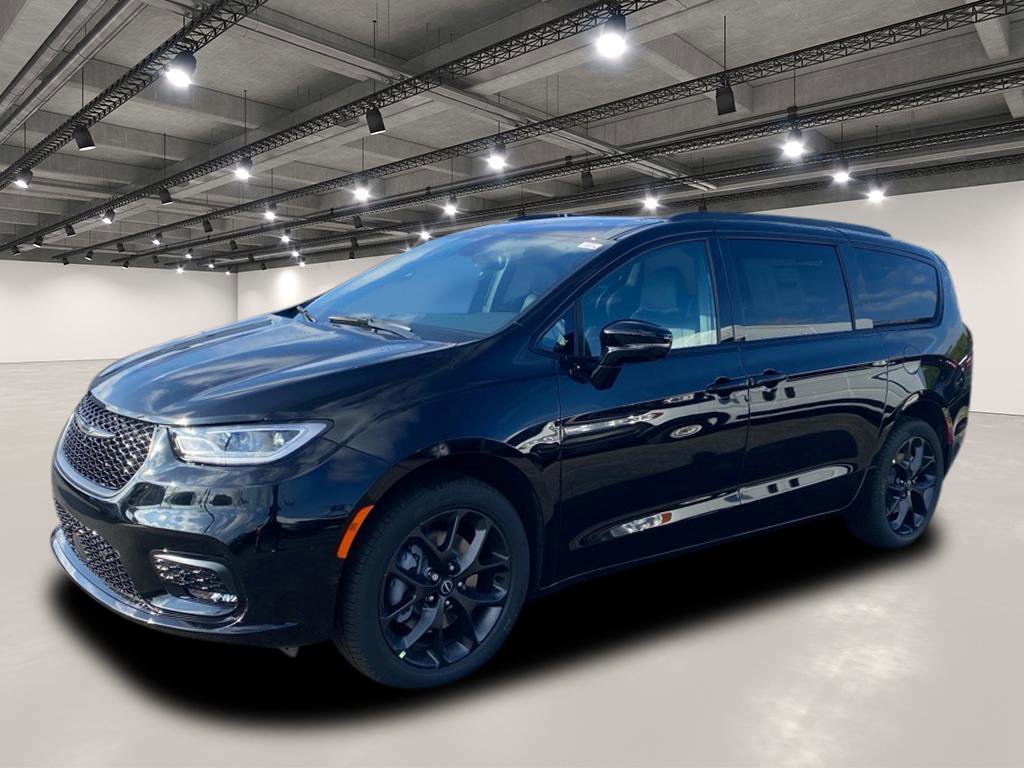 2026 Chrysler Pacifica Limited photo 2