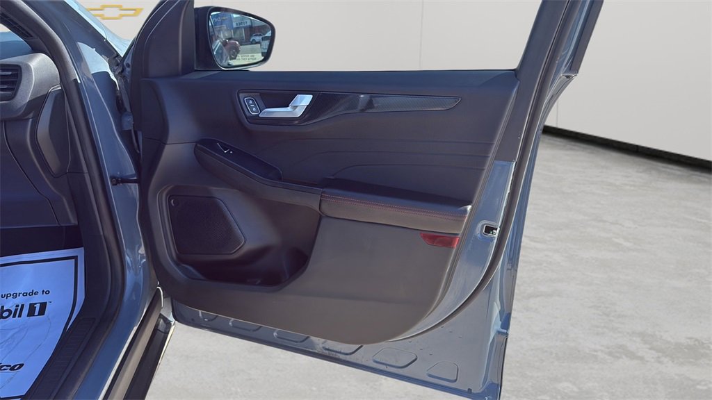 2023 Ford Escape ST-Line photo 34