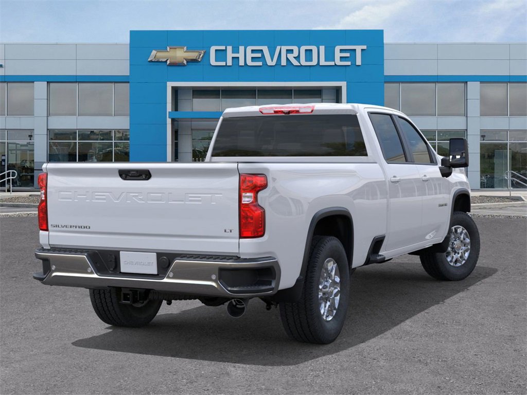 2025 Chevrolet Silverado 3500HD LT photo 4