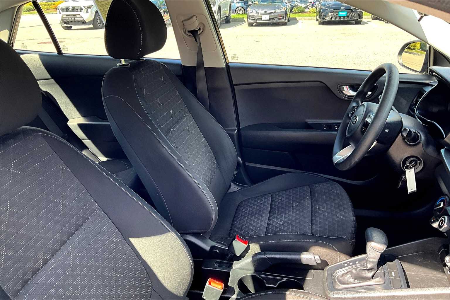 2019 Kia Rio LX photo 11