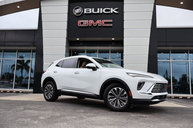 2025 Buick Envision Preferred's photo