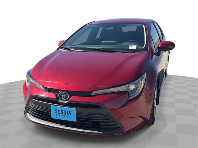 2025 Toyota Corolla LE's photo