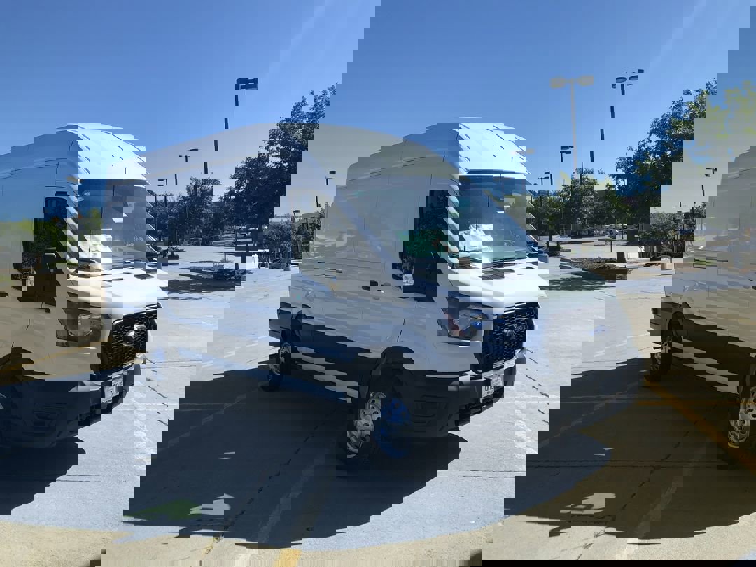 2025 Ford Transit photo 2