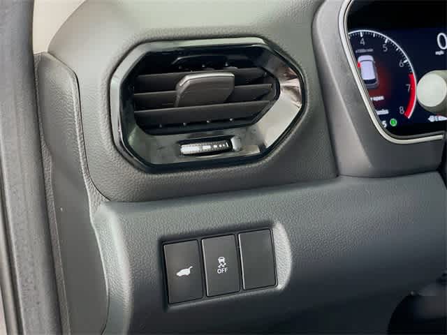 2025 Honda Pilot Touring photo 13