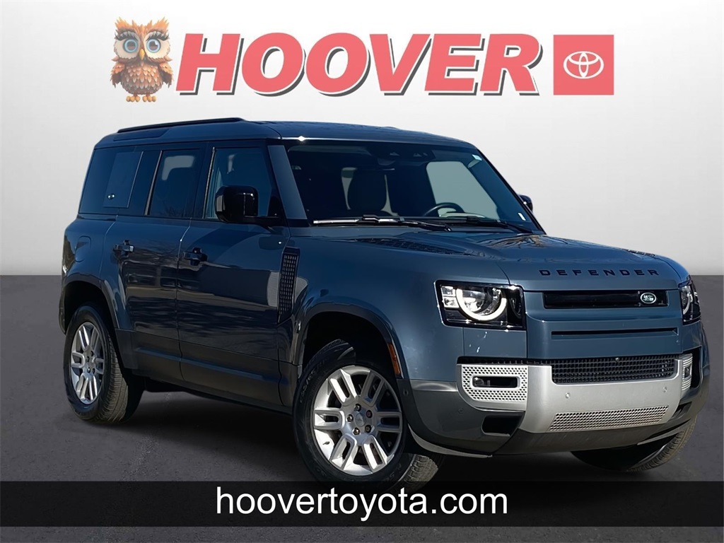 2022 Land Rover Defender S's photo