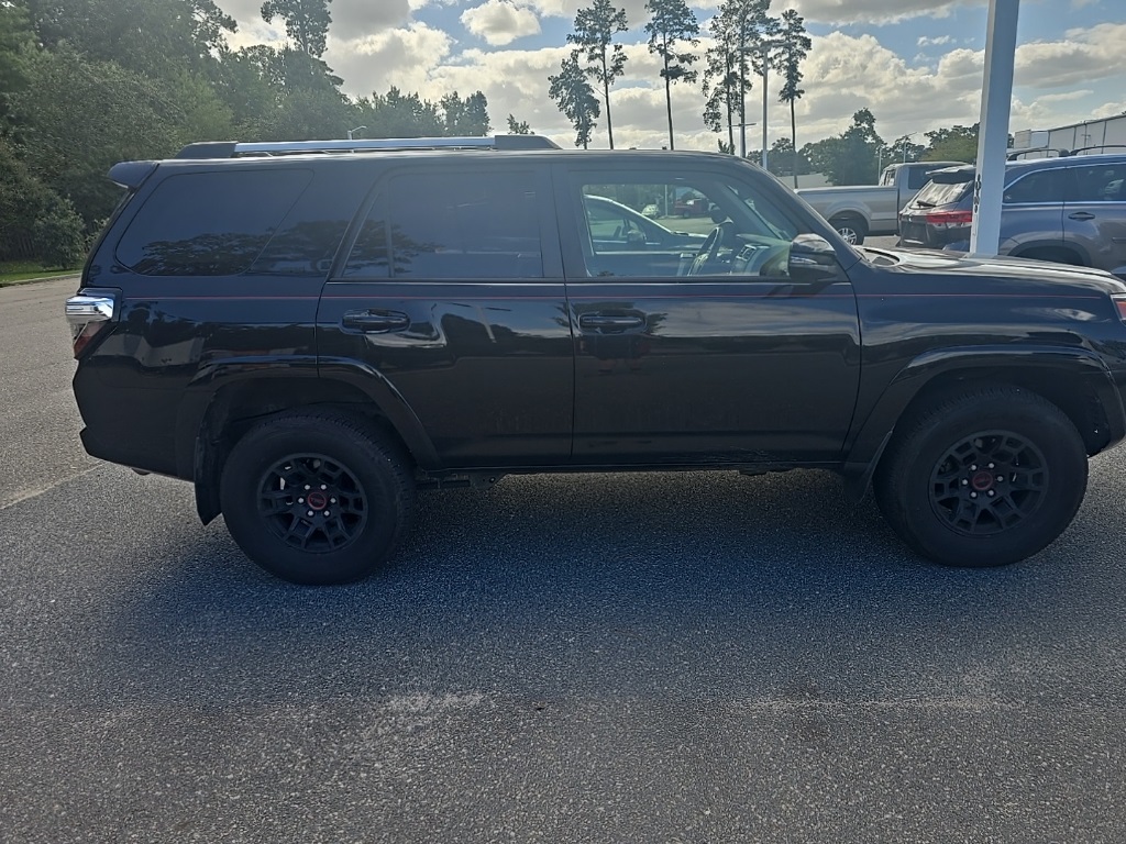 2023 Toyota 4Runner SR5 Premium photo 4