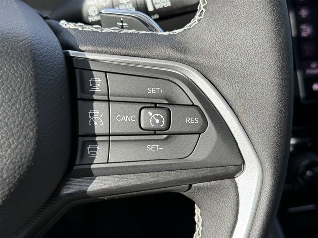 2025 Jeep Grand Cherokee Laredo X photo 16