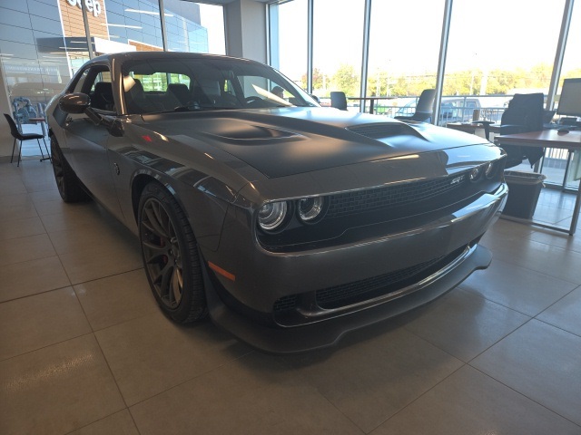 2016 Dodge Challenger SRT8 Hellcat photo 2